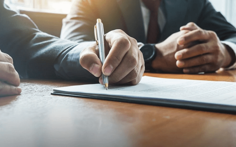 c-corporation share transferability pros cons