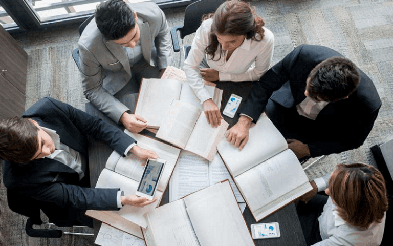 family-owned s-corporation pros and cons